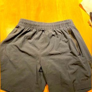 Mitre shorts, size small gray